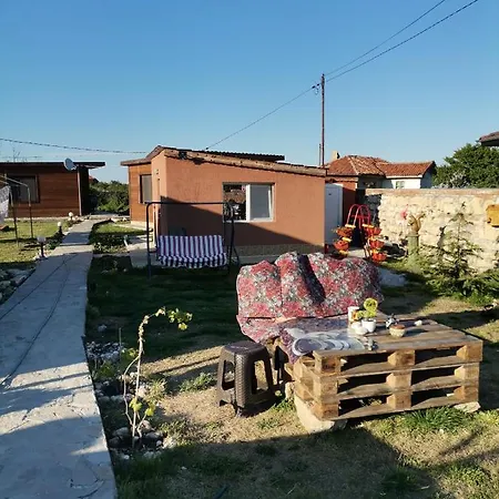 парк Summer Life Guest house