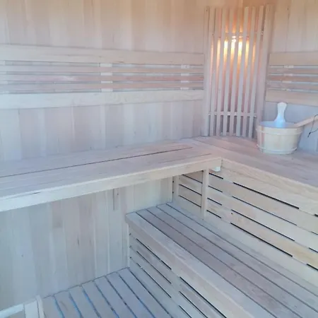 парк Summer Life Guest house Tyulenovo